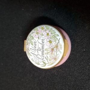 Crummles “A Year to Remember” - 1984 Vintage Enamel Box